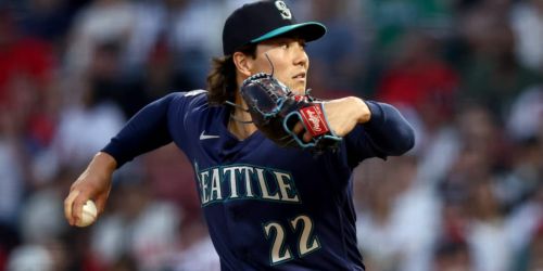 Woo, bullpen dazzle before Young provides spark in 10-inning win