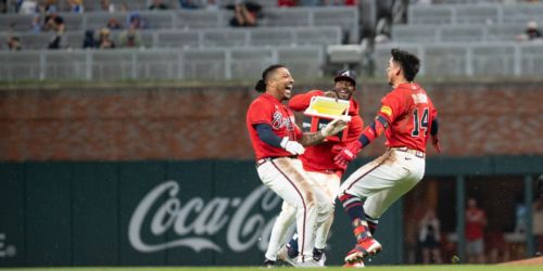 Tromp comes off bench to play latest hero for resilient, bruised Braves
