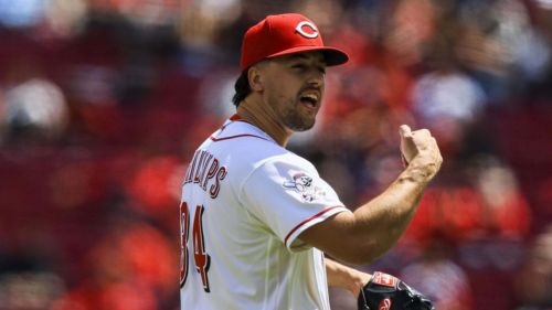 Reds' pitching deserves praise but one pesky problem keeps popping up