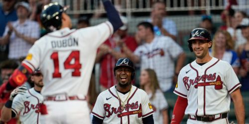 With legendary charm nearby, Dubón's clutch gene showed up once again