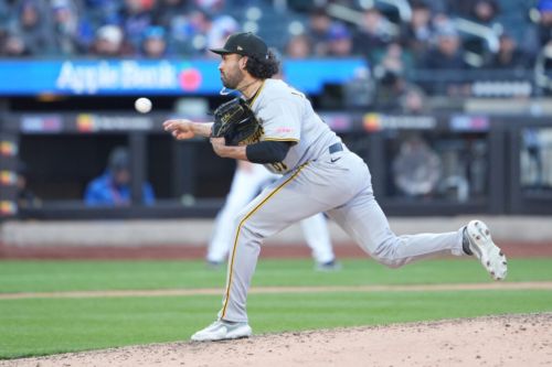 Pirates Trade Justin Lawrence To Twins