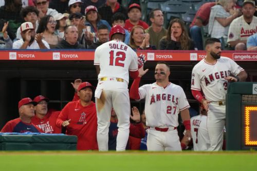 Mets fail in the clutch once more, fall to Angels 4-3 in extras