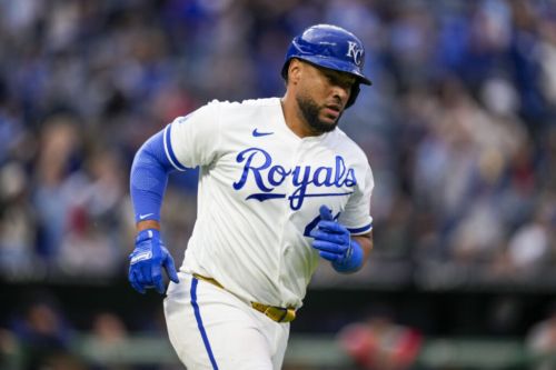 Rangers, Elias Díaz Agree To Major League Contract