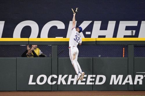 12-11 – Carter saves, Rangers defeat Pirates 5-1