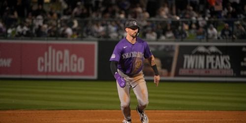 Back from wrist injury, Doyle plays only way he knows how: '100 percent'