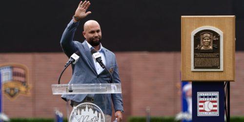 Beltrán feted with number retirement, Mets HOF -- but is another chapter possible?
