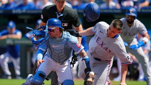 Corey Seager's latest infraction doesn't help Rangers fans' frustration with struggling bat