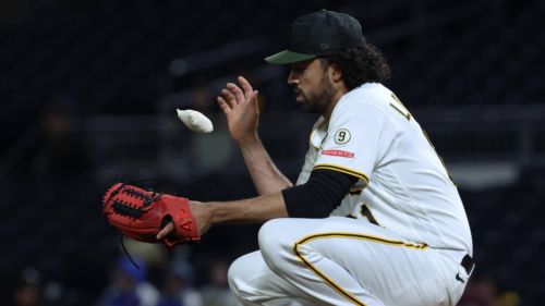 Twins hope to revive career of struggling reliever acquired in trade with Pirates