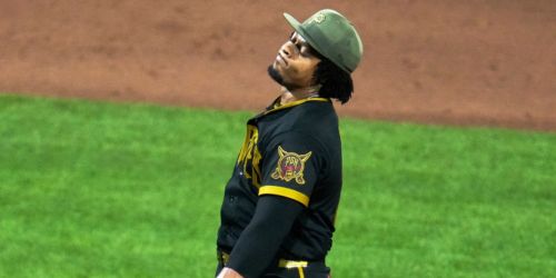 Pirates on losing end in extras as bullpen can't hold on to 6-run lead