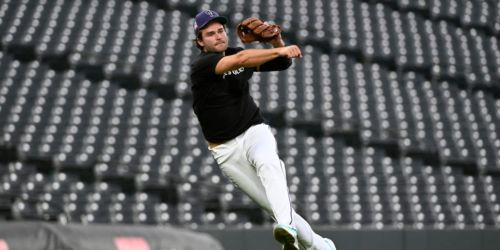 Karros pulled as Rockies monitor concussion symptoms