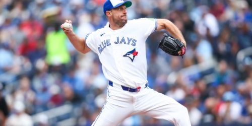 Mad Max makes more history, strikes out 10 to pass Perry for 9th all-time