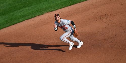 Blaze channels Brooks Robinson with highlight-reel diving play at third
