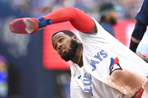 Out of town scoreboard: Blue Jays and five other wild card hopefuls win on Sunday