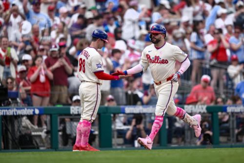 Thanks, Kyle Schwarber’s mom: Phillies 6, Rockies 0