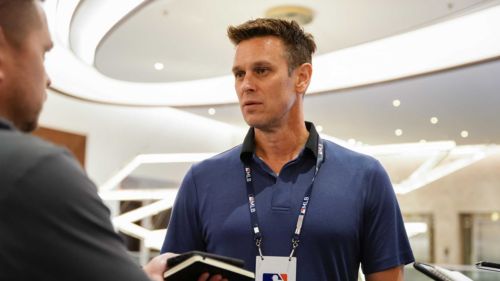 Mariners' Jerry Dipoto confusingly squashes contract buzz ahead of Opening Day