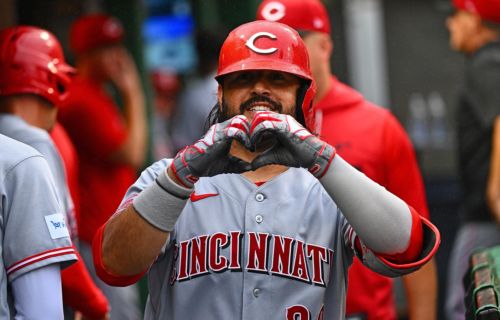 Eugenio Suárez rescues Reds in 9-7 win over Pirates