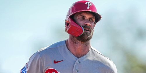 Harper homers, heads into first Classic as a big leaguer in high gear