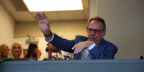 Howie Rose puts it in the books with emotional final game in Mets' radio booth