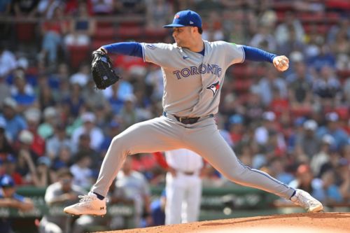 Instant Reaction: Blue Jays bats come alive to sweep Red Sox at Fenway Park