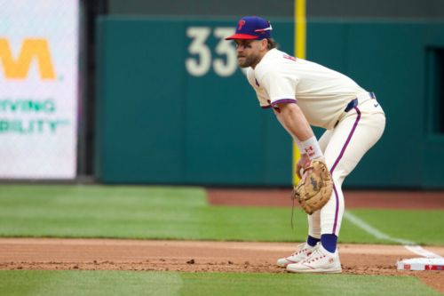 WBC Roundup: Bryce Harper, Garrett Stubbs shine in pre-tournament exhibitions