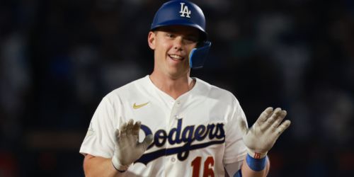 Big HR on bobblehead night -- all in a (birth)day's work for Dodgers' Smith