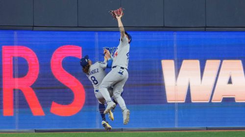 Egregious Dodgers giveaway tries to rewrite Giants history as its own