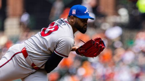 Braves’ biggest roster headache gets another complication with Reynaldo Lopez’s return