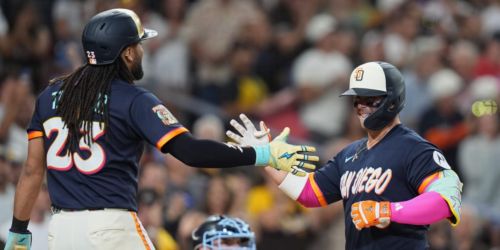 Now even with Cubs, Phillies for top WC spot, Padres take aim at home playoff series