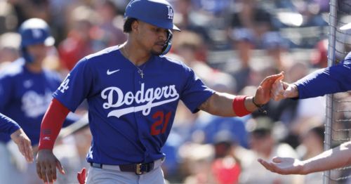 'He’s having a great spring.' How Santiago Espinal is playing his way onto Dodgers roster