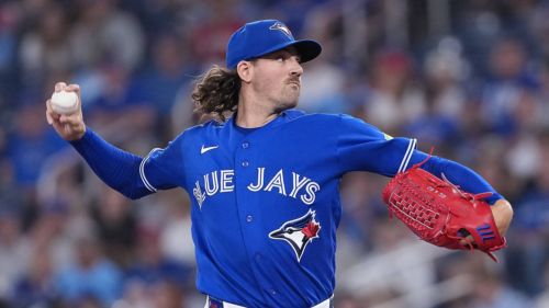 Cubs trade for All-Star starting pitcher as Brewers' search for rotation help continues
