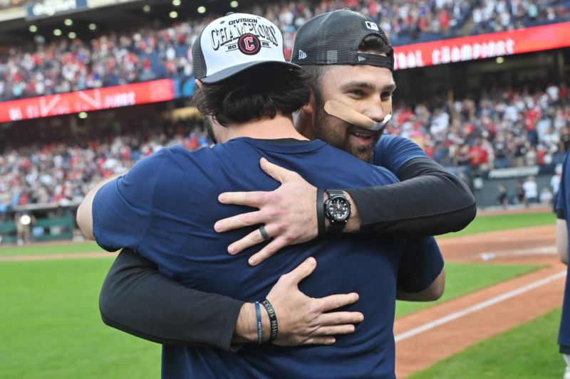 Guardians News and Notes: Players Start Media Rounds