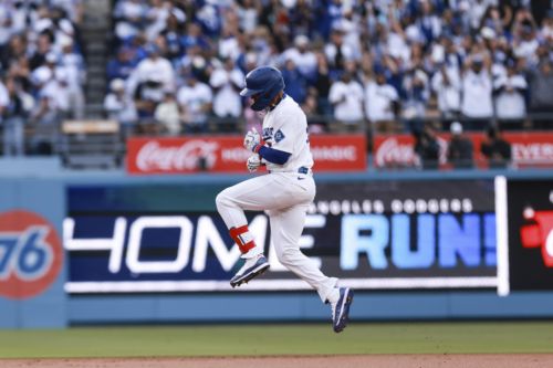 Dodgers offense finally breaks out at home to rout Rockies