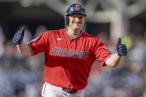Strong Pitching but Weak Offense in Guardians Loss