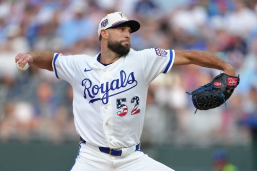 Phillies bring all the fireworks to Royals’ fourth straight loss