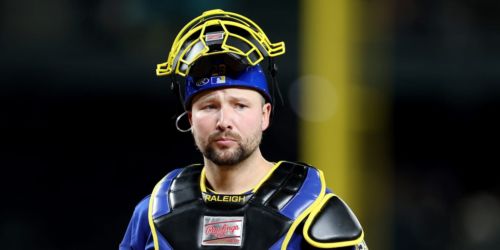 Calling pitches from the dugout? Big Dumper says not so fast