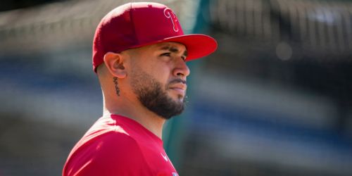 Phillies add Holman, Marchán as rosters expand
