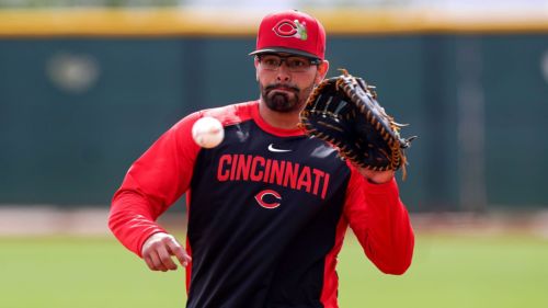 Third base experiment may be last shot for forgotten Reds slugger