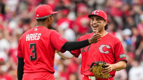 Reds broadcast's defense of Sal Stewart included Ke'Bryan Hayes catching a stray