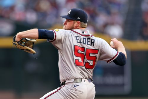 Braves squander excellent Elder outing in 2-1 loss to D-backs
