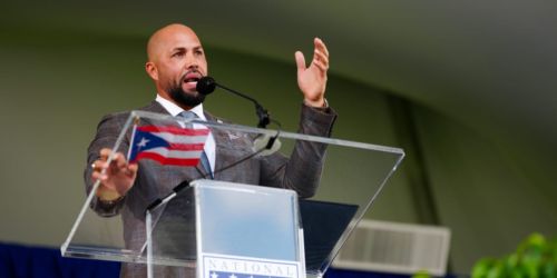 The pride of Puerto Rico, Beltrán celebrates mentors at Hall induction