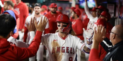 Neto breaks out of slump with homer thanks to ... Pokémon cards?