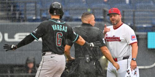 Tawa's bunt attempt during Williams' perfecto bid leads to benches clearing