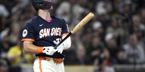 Another night, another Padres walk-off as Sheets makes new jerseys pop
