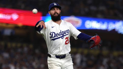 Former Dodgers All-Star is trying to stage a comeback with Royals despite long-term injury