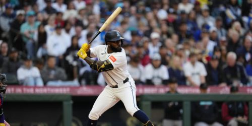 Mariners get Arozarena (hamstring strain) back from IL