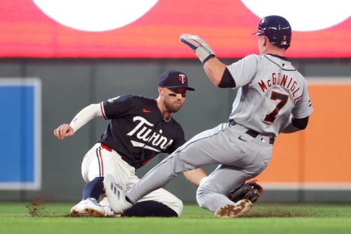Tigers 11, Twins 6 (12 inn.): It’s too late to apologize