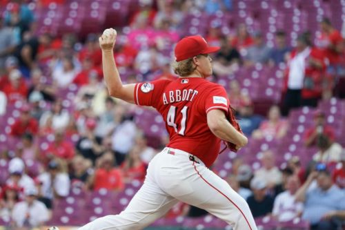 Cincinnati Reds vs. Arizona Diamondbacks – Andrew Abbott vs. Mitch Bratt