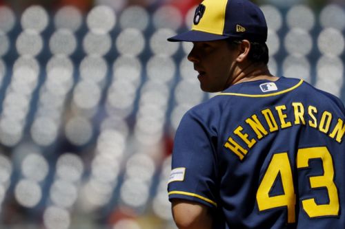 Brewers drop series finale to Nationals, 3-2, as offense sputters