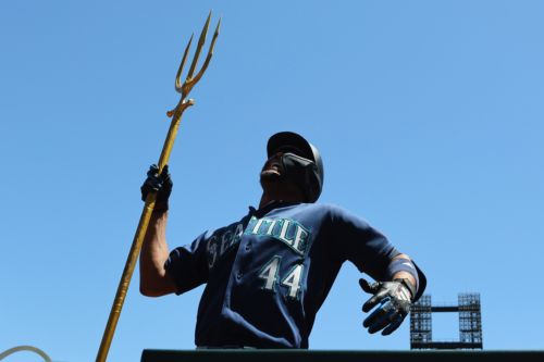 Mariners get weird, beat St. Louis 11-9
