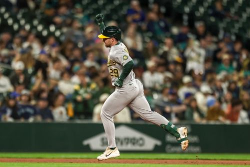 A’s Outlast Mariners 7-4 in Wild Clash